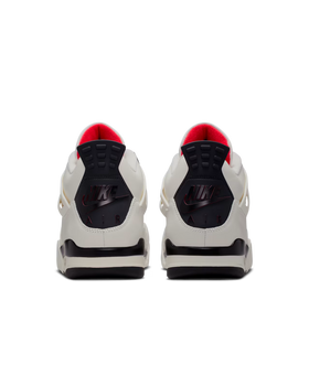 Air Jordan 4 "Flight Club"