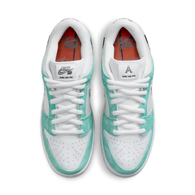 Nike SB x April Skateboards Dunk Low