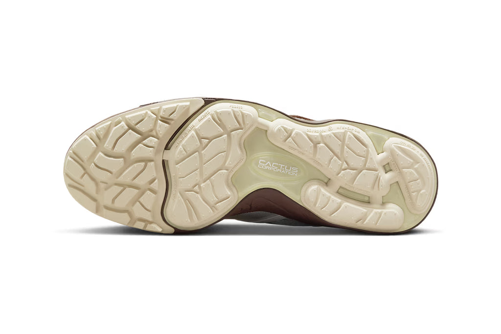 Travis Scott x Nike Zoom Field Jaxx “Light Chocolate”