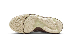 Travis Scott x Nike Zoom Field Jaxx “Light Chocolate”