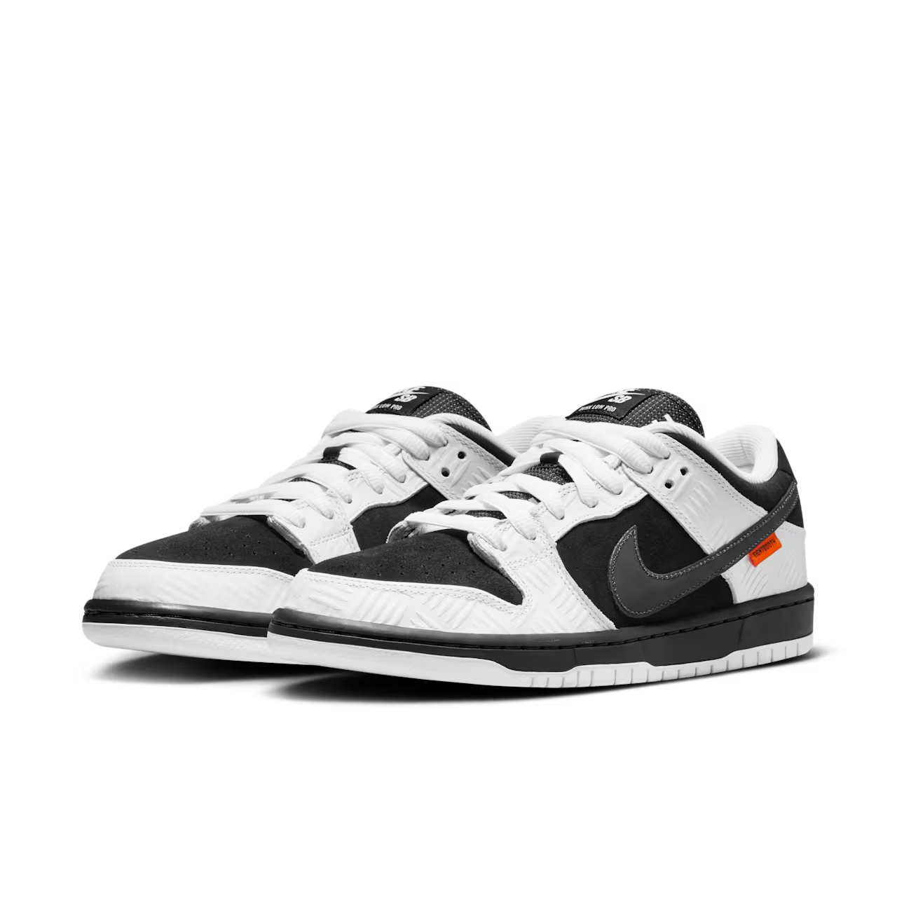 Nike SB Dunk Low TIGHTBOOTH